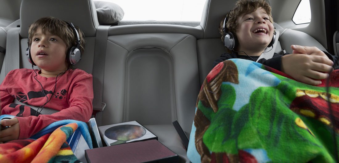 two children in backseat